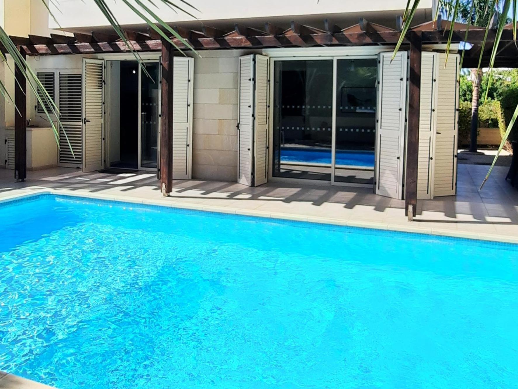 Villa Larnaca Bay Resort Voroklini Ngoại thất bức ảnh